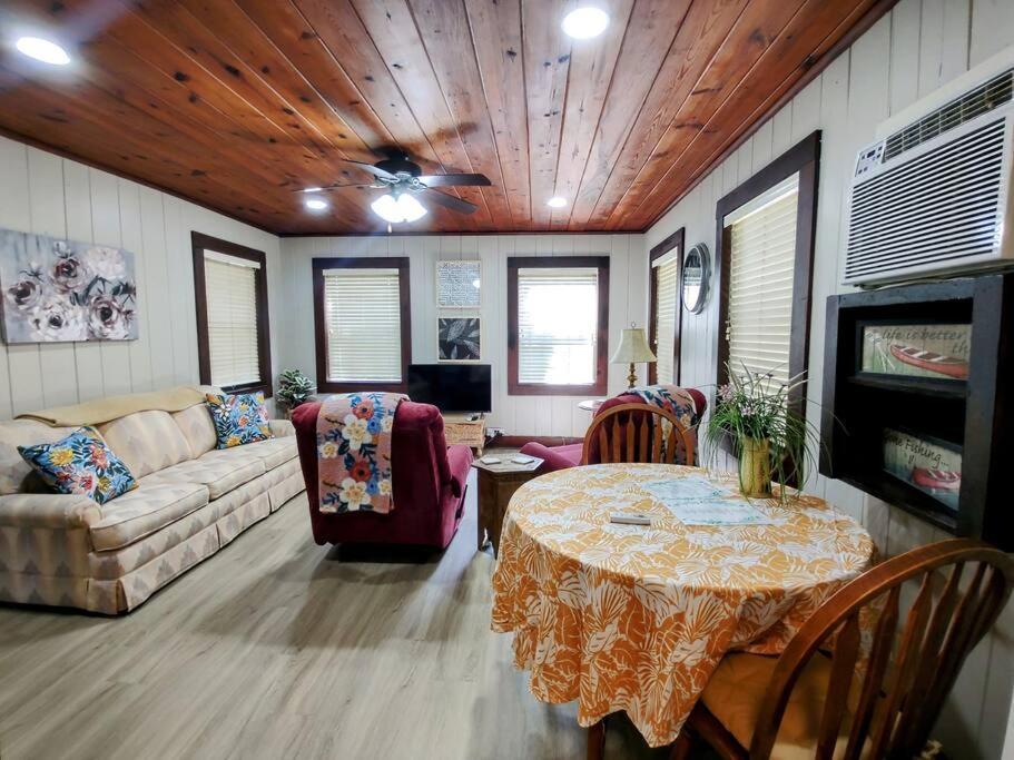 #09 - Large Lakeview One Bedroom- Pet Friendly Hot Springs Exteriér fotografie